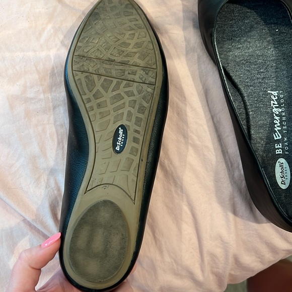 Flats - Picture 3 of 3